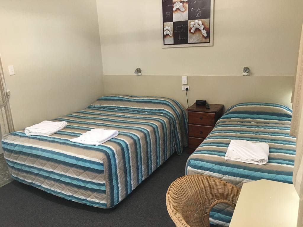 Plantation Park Motor Inn Ayr Bilik gambar