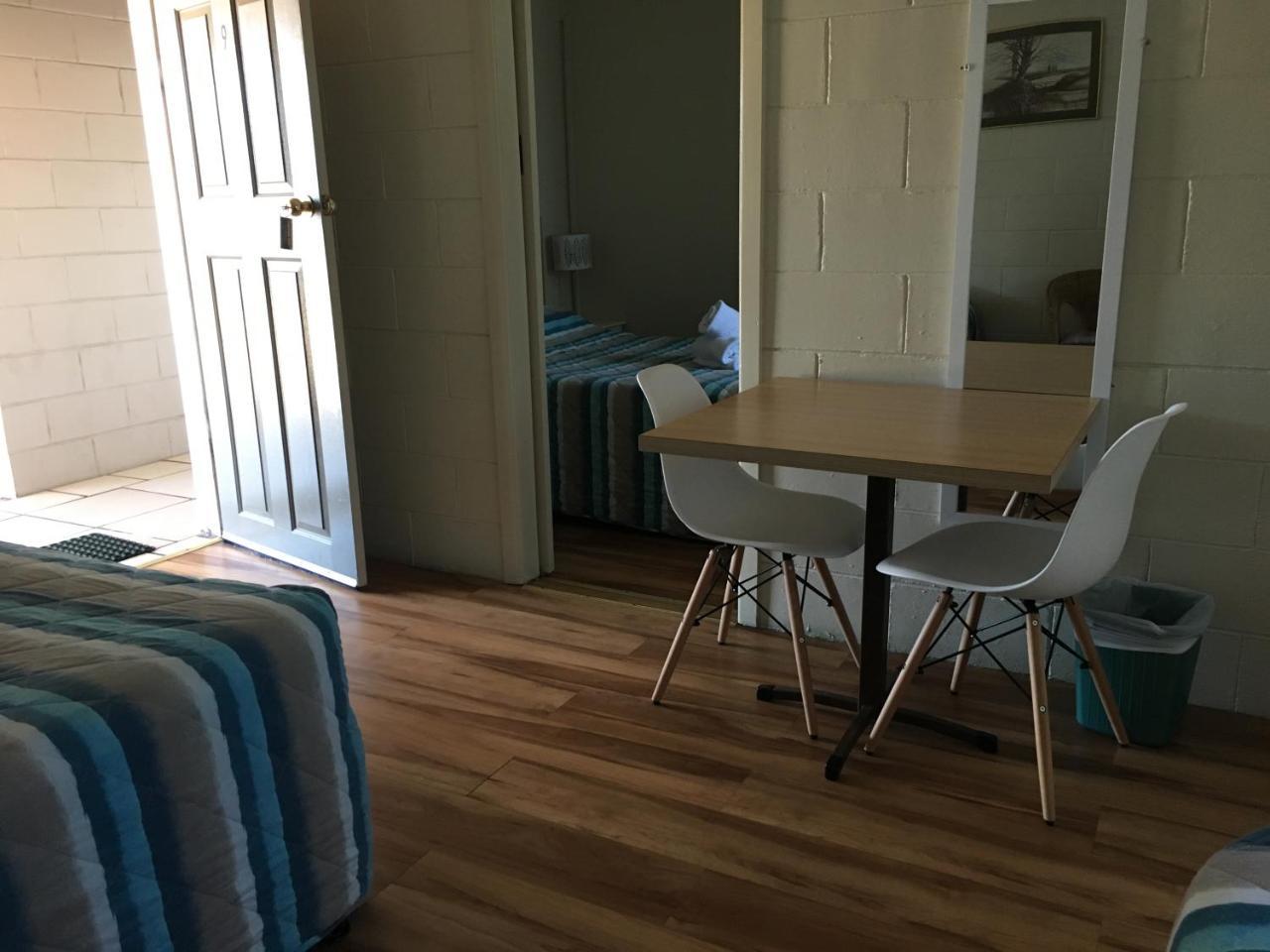 Plantation Park Motor Inn Ayr Luaran gambar